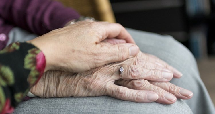 En Venezuela casi 400.000 adultos mayores viven solos