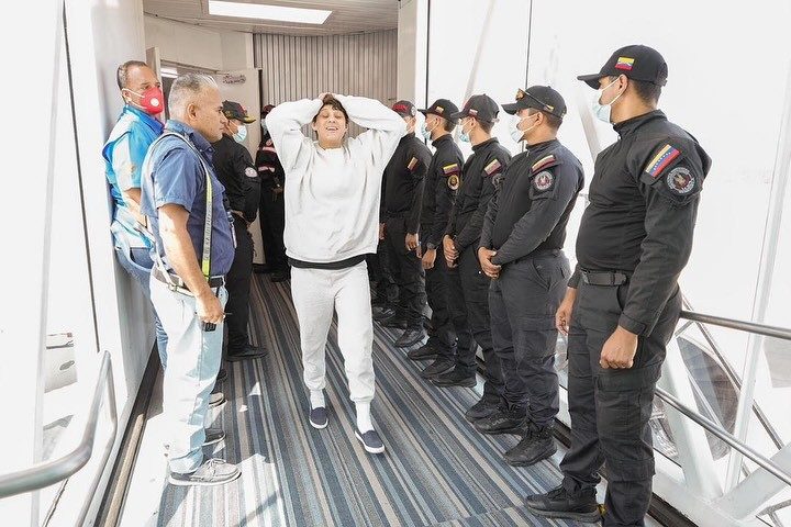 Arribó un vuelo con 290 venezolanos repatriados desde EE UU