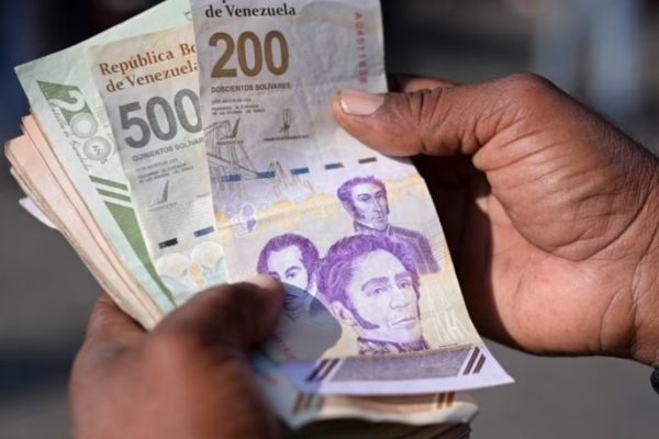 Empleados públicos solicitan incluir Bono de Guerra Económica en aguinaldos de fin de año