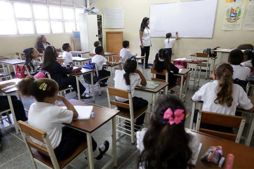 Gremio docente advierte que la precariedad salarial destruye la educación de los niños en Venezuela