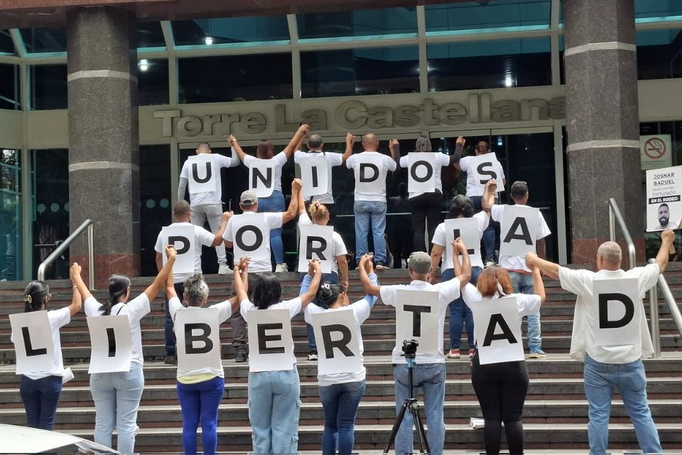 Organizaciones de DD. HH. respaldan petición de la Iglesia para liberar presos políticos