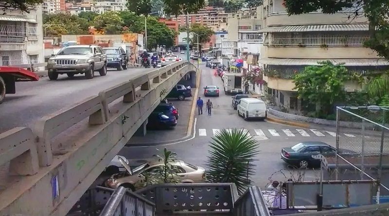 Restringen vías de Santa Mónica y Los Chaguaramos, en Caracas