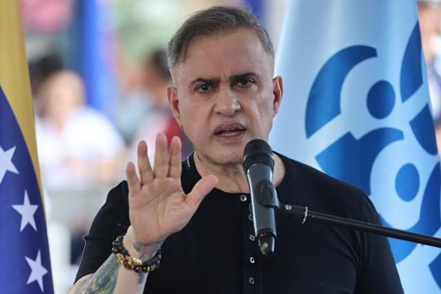 Tarek William Saab respondió a Gabriel Boric y negó vínculos con el crimen de Ronald Ojeda